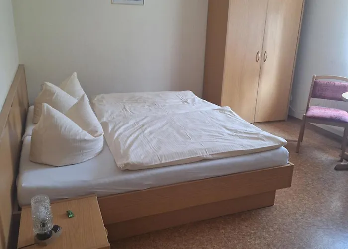 Und Gaststaette Heidi's Bierstuebchen 3* Nohra (Weimar)