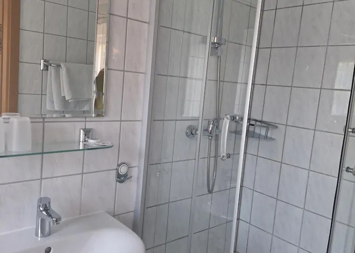 Und Gaststaette Heidi's Bierstuebchen Gasthuis 3*